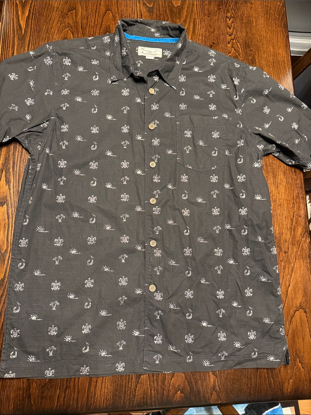 Honolua Men's Black Short Sleeve Button-Up Shirt with Hawaiian Micro Print